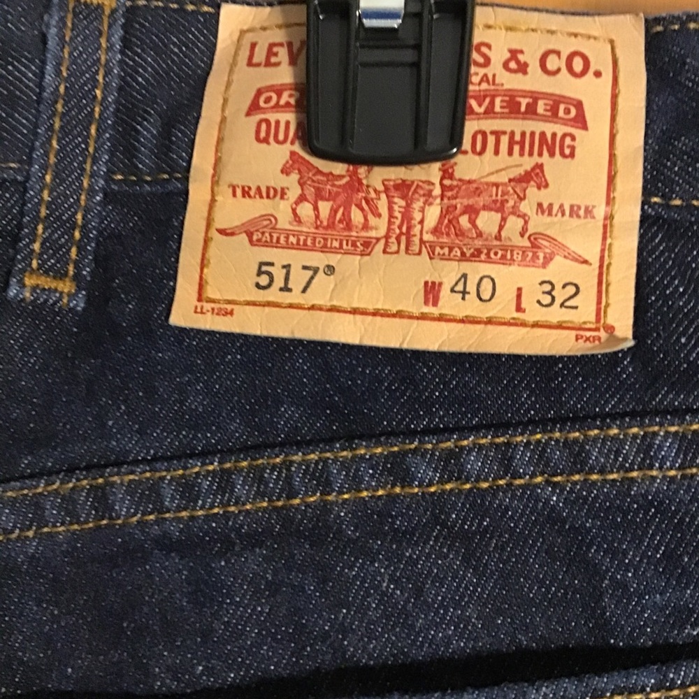 Men’s Levi denim bootcut jeans
